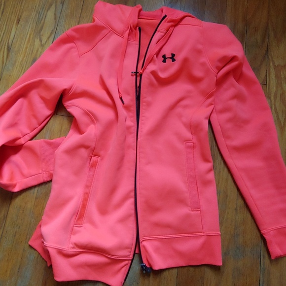Under Armour Tops - Under Armour hoodie